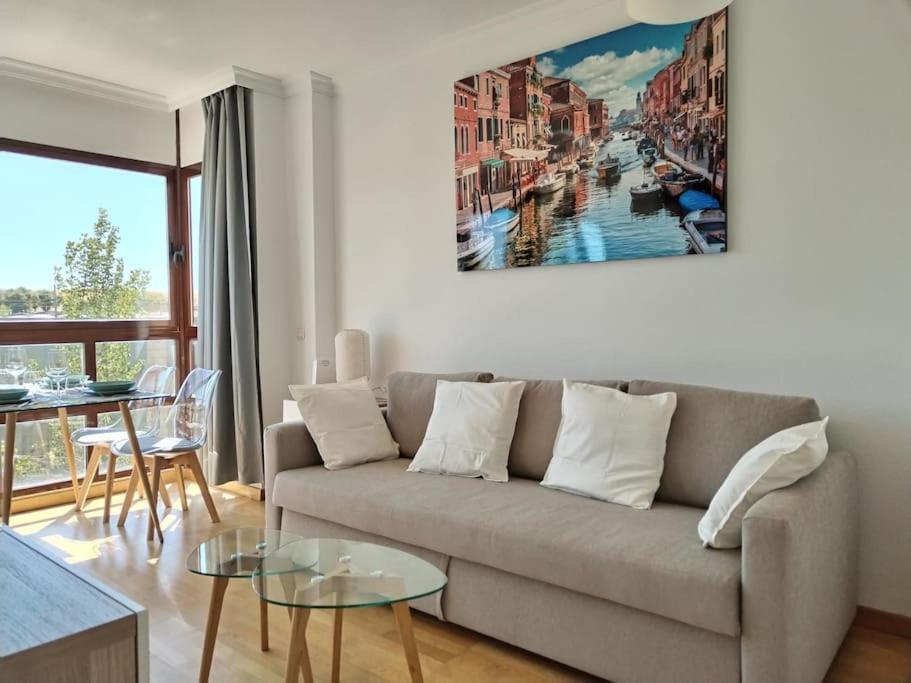 Madrid Wanda Aeropuerto Ifema Plenilunio Dy Apartment ภายนอก รูปภาพ