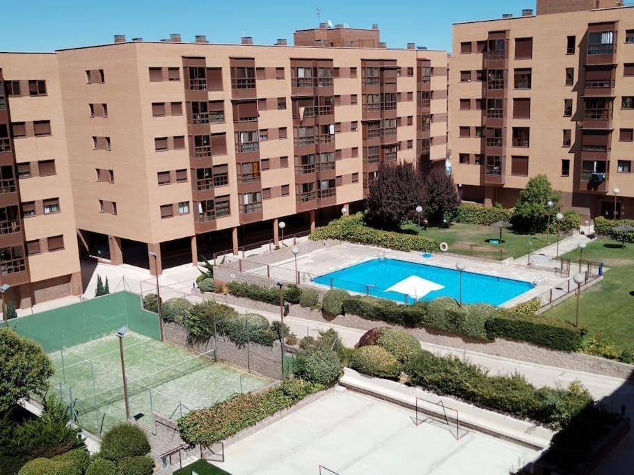 Madrid Wanda Aeropuerto Ifema Plenilunio Dy Apartment ภายนอก รูปภาพ