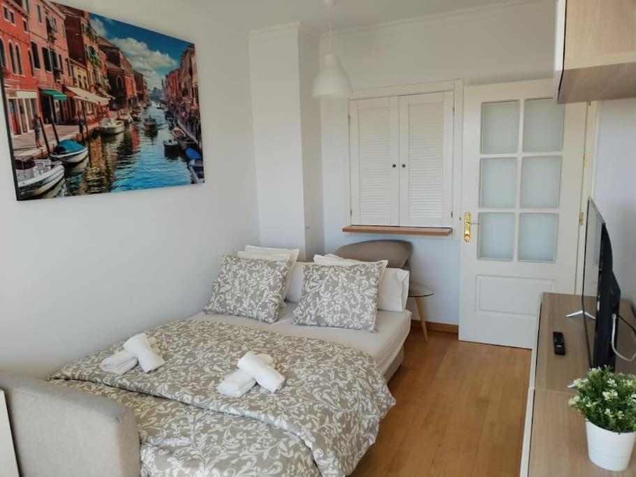 Madrid Wanda Aeropuerto Ifema Plenilunio Dy Apartment ภายนอก รูปภาพ